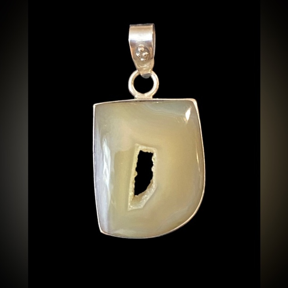 NWOT Custom D Agate Sterling 925 Pendant